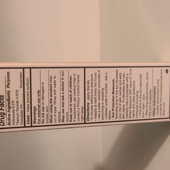 No7 Protect & Perfect Advanced all in one foundation - Picture 6 of 7